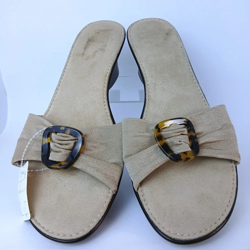 NWT Italian Shoemakers Gold Wedge Slide Sandals Tortoise Buckle Sz 8 Summer